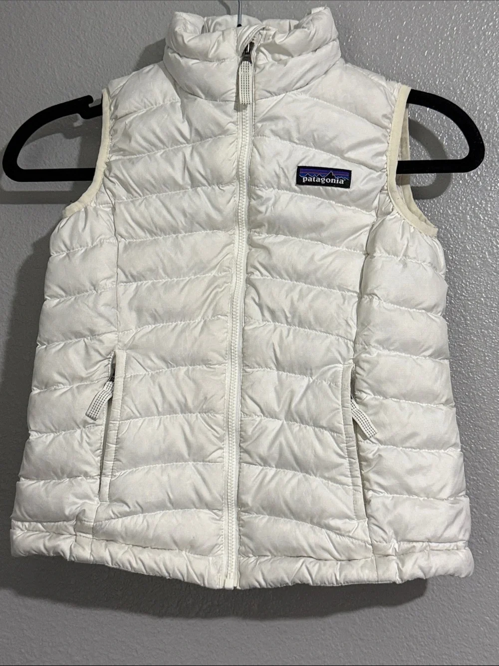 Patagonia Off-White Quilted Down Vest